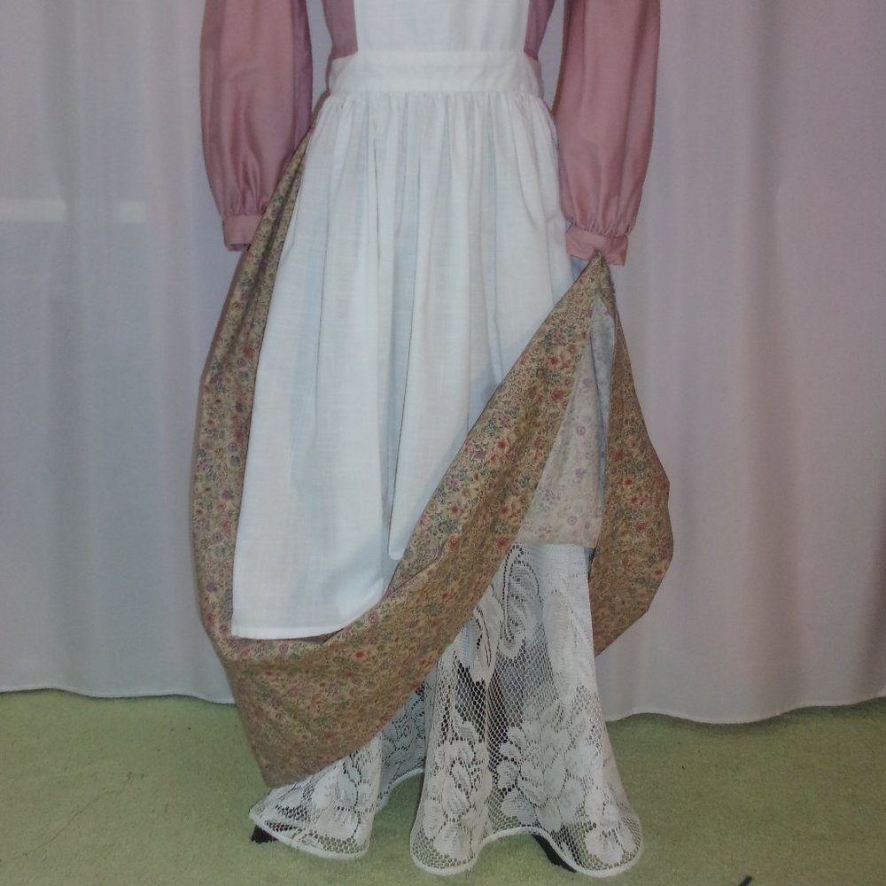 Costume Pioneer Lady for Cosplay, Reenactment or Halloween - Picture 5 of 13